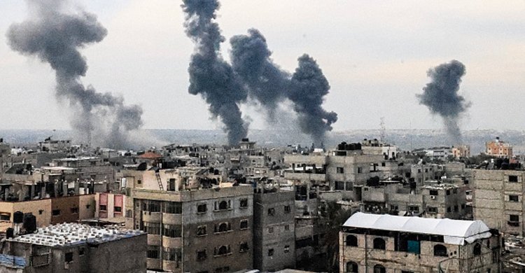  গাজায় ইসরায়েলি হামলায় ২৪ হাজারের বেশি নিহত