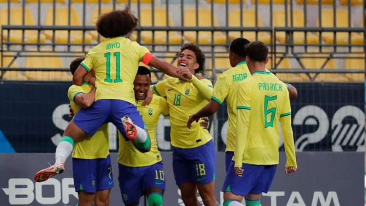 কলম্বিয়াকে হারিয়ে শীর্ষে ব্রাজিল