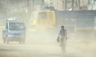বায়ুদূষণে ঢাকা আজ বিশ্বের শীর্ষে