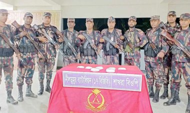 সাতক্ষীরায় আইস-হেরোইন উদ্ধার