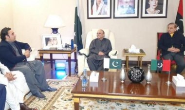 পাকিস্তানে সরকার গঠনে একমত হতে পারছে না কোনো দলই