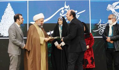 ইরানে পুরস্কৃত জয়ার ‘ফেরেশতে’