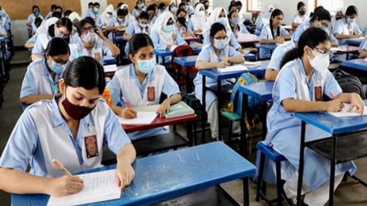 এসএসসির কেন্দ্র পরিদর্শনে যাবেন না শিক্ষামন্ত্রী