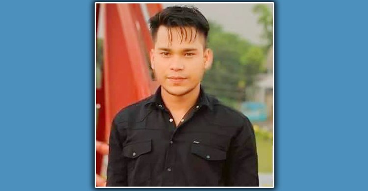 মোটরসাইকেলে ধাক্কা লাগায় অটোরিকশার চালককে কুপিয়ে হত্যা