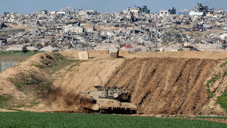 রাফাহতে ইসরায়েলের ব্যাপক বিমান হামলায় ৬০ জনের বেশি নিহত