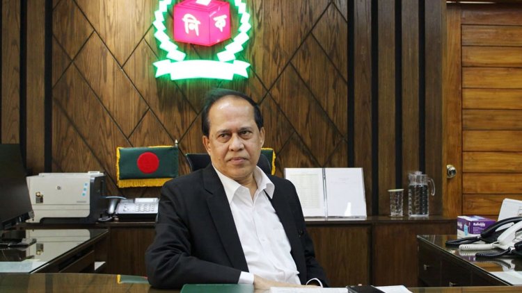 নির্বাচন কীভাবে আরও সুষ্ঠু হয় তা নিয়ে কাজ করা উচিত : সিইসি