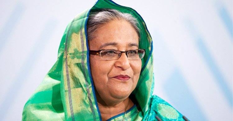 দেশে ফিরলেন প্রধানমন্ত্রী