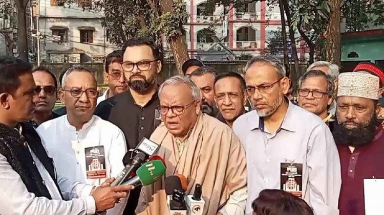 বাংলাদেশে রাজকীয় শাসন চালু করেছে দেশীয় হানাদার বাহিনী: রিজভী