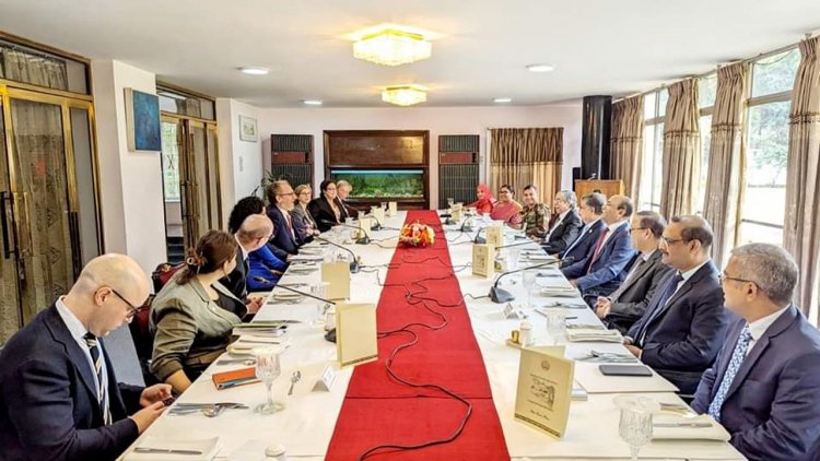 পররাষ্ট্র-স‌চি‌বের স‌ঙ্গে মার্কিন প্রতিনিধিদলের বৈঠক দ্বিপক্ষীয় সম্পর্ক শ‌ক্তিশালী করতে সম্মত উভয় পক্ষ