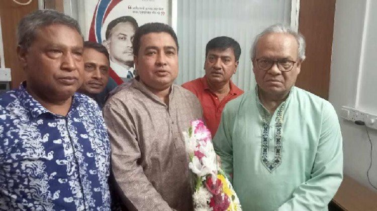 আতঙ্কে আবারও গ্রেফতার শুরু করেছে সরকার: রিজভী