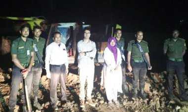 চট্টগ্রামে টপসয়েল কাটার দায়ে ২ লাখ টাকা জরিমানা