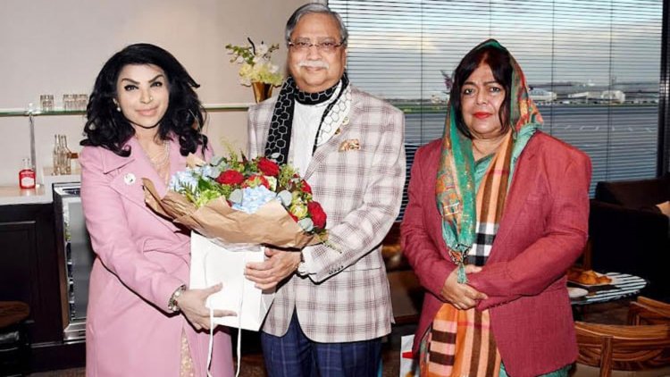স্বাস্থ্য পরীক্ষার জন্য দুবাই থেকে লন্ডনে পৌঁছেছেন রাষ্ট্রপতি