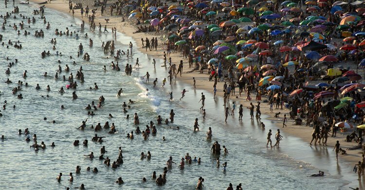 রেকর্ড তাপমাত্রায় পুড়ছে ব্রাজিল