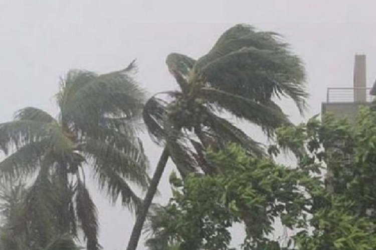 সাড়াদেশেই ঝড়-বৃষ্টির পূর্বাভাস