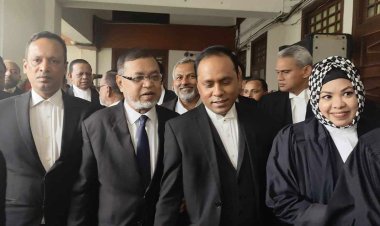 বিএনপির ৭ শীর্ষ আইনজীবীর আদালত অবমাননার আদেশ বুধবার