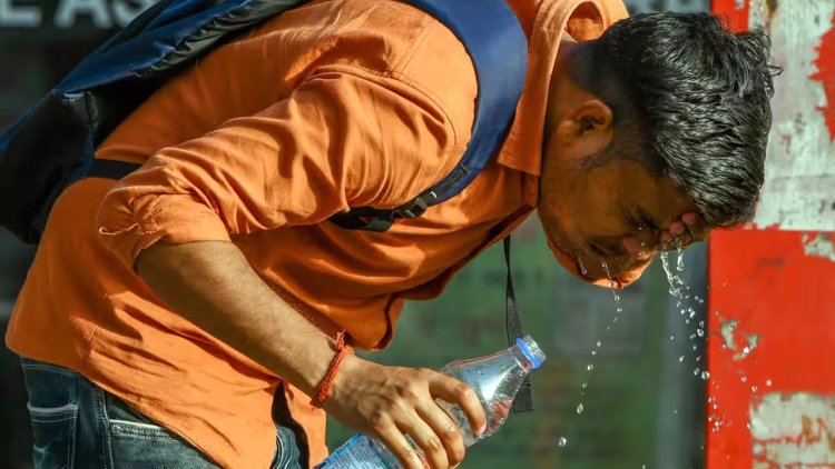 তীব্র দাবদাহ : হাসপাতাল প্রস্তুত রাখার নির্দেশ স্বাস্থ্যমন্ত্রীর