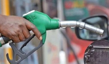 জ্বালানি তেলের দাম এক থেকে আড়াই টাকা বাড়লো