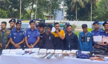 কুমিল্লায় ওরা পুলিশ পরিচয়ে ছিনতাই করতো