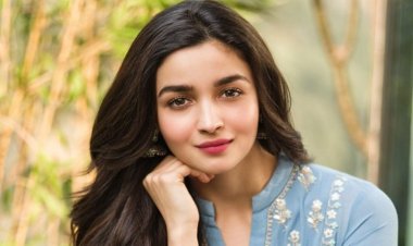 রণবীরের স্ত্রী নয়, আলিয়া নিজেই জানালেন তার আসল পরিচয় কী