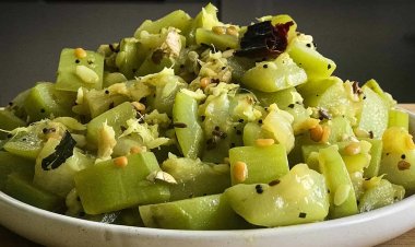 গরমে লাউ খাবেন যে কারণে