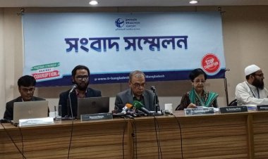 জলবায়ু তহবিল বাংলাদেশের ওপর ঋণের বোঝা চাপাচ্ছে : টিআইবি