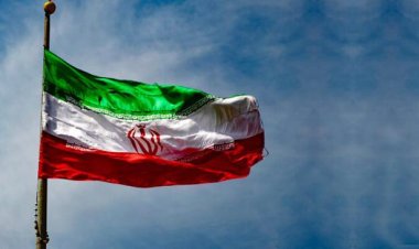 অনাকাঙ্ক্ষিতভাবে প্রেসিডেন্ট নিহত হলে ফার্স্ট ভাইস প্রেসিডেন্ট দায়িত্ব নেবেন ইরানের