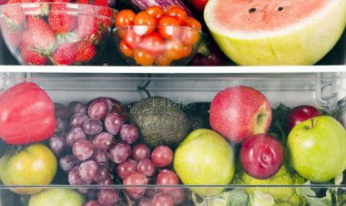 যে ৭ ফল ফ্রিজে রাখবেন না