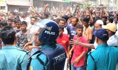 আমাদের টাকা খায় পুলিশ ও আ. লীগ নেতারা বললো অটোরিকশা চালকরা