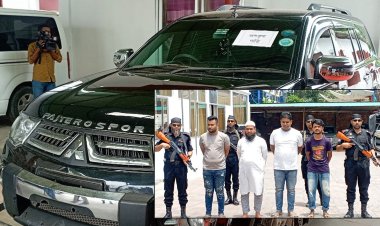 সড়ক ও জনপথ অধিদপ্তরের স্টিকার লাগানো গাড়িতে মিলল ৭ লাখ পিস ইয়াবা