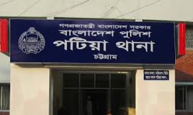 আ.লীগ নেতাকে ভাতের থালা থেকে তুলে পেটালেন যুবলীগ-ছাত্রলীগ নেতা