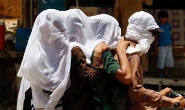 পাকিস্তানে তাপমাত্রা ছাড়িয়েছে ৫২ ডিগ্রি, গরমে নাভিশ্বাস