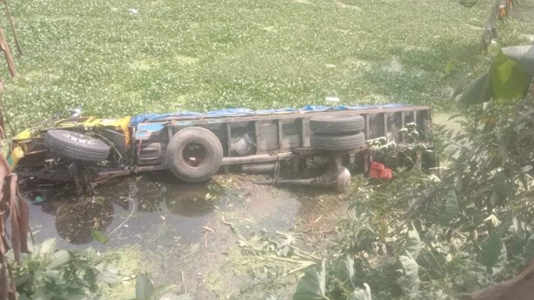  চার জেলার সড়কে ঝরলো ১০ প্রাণ