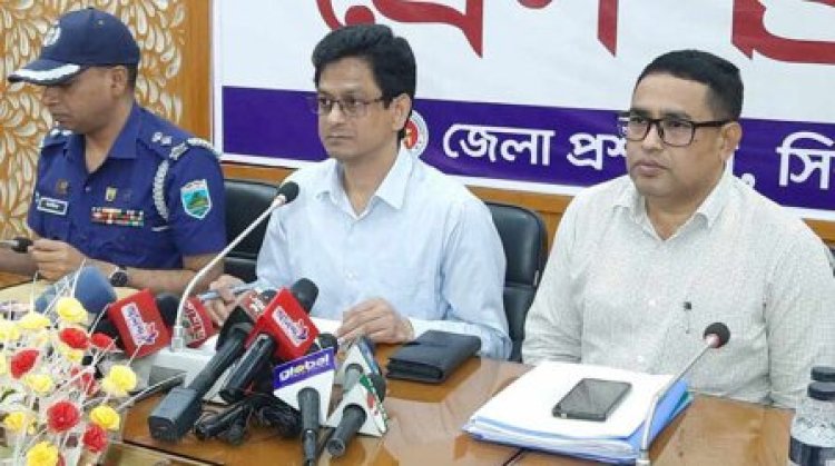 সিরাজগঞ্জে গোপন বৈঠক, ৫ প্রিসাইডিং কর্মকর্তাসহ গ্রেপ্তার ৬