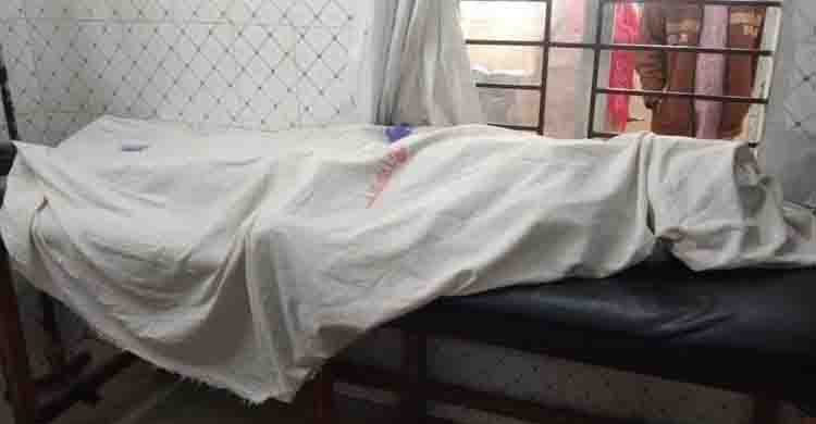 বশুরবাড়িতে বৃদ্ধকে গলা কেটে হত্যা, আটক ২