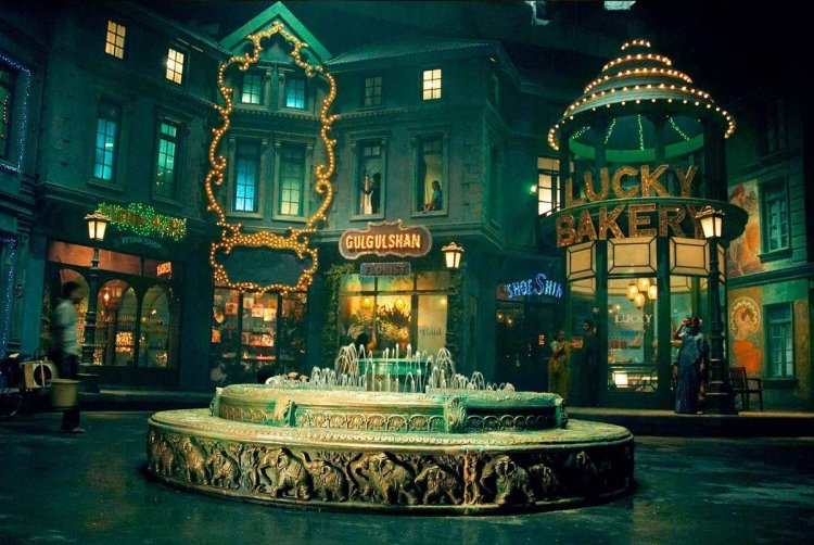 ১২ কোটির পতিতালয় থেকে ১৪৫ কোটির শিশমহল সেট বানিয়েছেন বানসালি