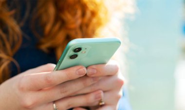 স্মার্টফোন হারিয়ে গেলেও ছবি-তথ্য সুরক্ষিত রাখবে যেভাবে