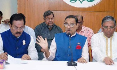 ফখরুলকে কাদেরের প্রশ্ন খালেদা জিয়াও কালো টাকা সাদা করেছেন, তিনি কি দুর্বৃত্ত