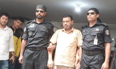 ৫০ হাজার সিমসহ অবৈধ ভিওআইপি ব্যবসায়ী গ্রেফতার