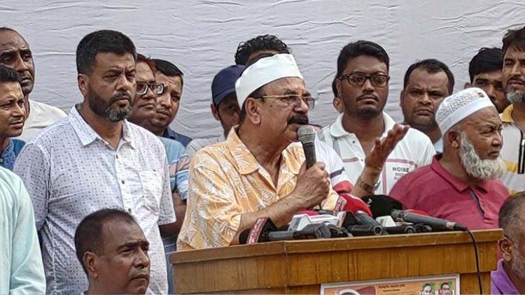 প্রশাসন এখন ব্যবসায়িক প্রতিষ্ঠানে পরিণত হয়েছে : গয়েশ্বর