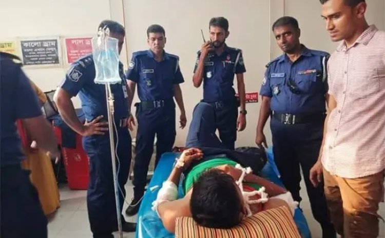 আওয়ামী লীগ নেতাকে গ্রেপ্তারের জেরে শৈলকুপা থানায় হামলা-ভাঙচুর