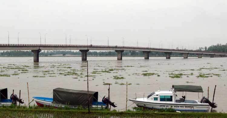  ৮ অঞ্চলে বজ্রসহ বৃষ্টি হতে পারে, নদীবন্দরে সতর্ক সংকেত