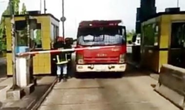  ফায়ার সার্ভিসের গাড়ির টোল না নেওয়ার নির্দেশ হাইকোর্টের   