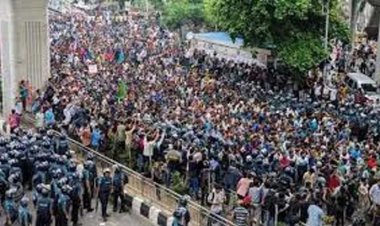 সারা দেশে আন্দোলনরত শিক্ষার্থীদের অবরোধ-বিক্ষোভ, রাজপথ না ছাড়ার ঘোষণা