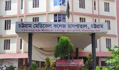 চট্টগ্রামে ছাত্রলীগের সঙ্গে আন্দোলনকারীদের সংঘর্ষ, গুলিতে নিহত ২