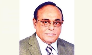 প্রয়াত ব্যারিস্টার মইনুল হোসেনকে ধরতে বাসায় পুলিশ