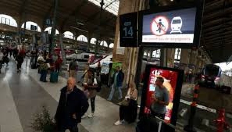 অলিম্পিকের পর্দা ওঠার আগেই প্যারিসে রেল নেটওয়ার্কে হামলা