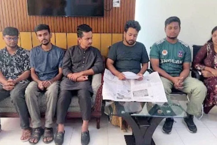 ডিবি হেফাজতে থেকে ভিডিও বার্তায় কর্মসূচি প্রত্যাহারের কথা বললেন ৬ সমন্বয়ক