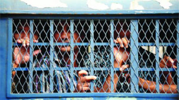 ‘আমরা ছাত্র এটাই আমাদের অপরাধ’