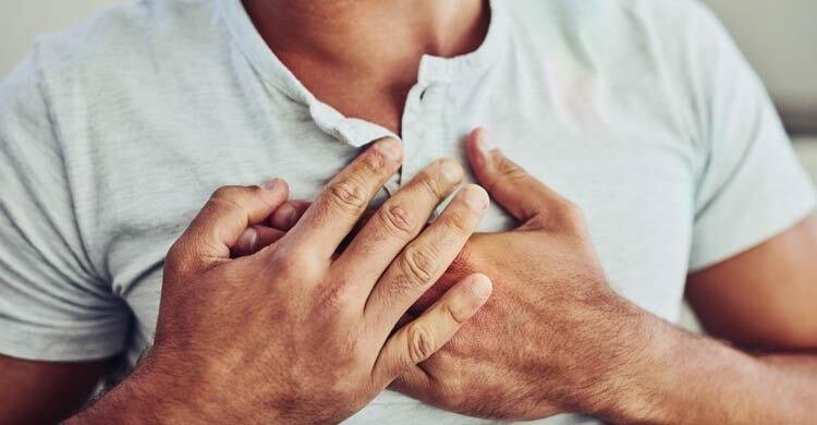  হৃদরোগের ঝুঁকি কমে যে মাছ খেলে