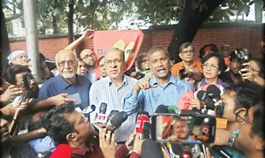 রাজপথে শিক্ষার্থী শিক্ষক, শিল্পী নাগরিক সমাজ